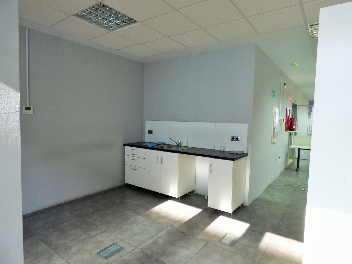 For rent of office in Madrid