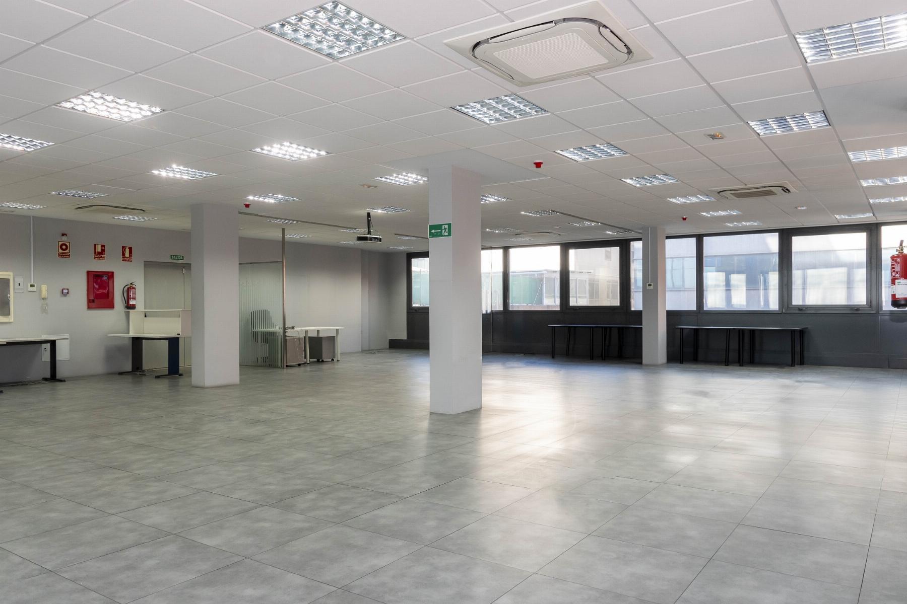 For rent of office in Madrid