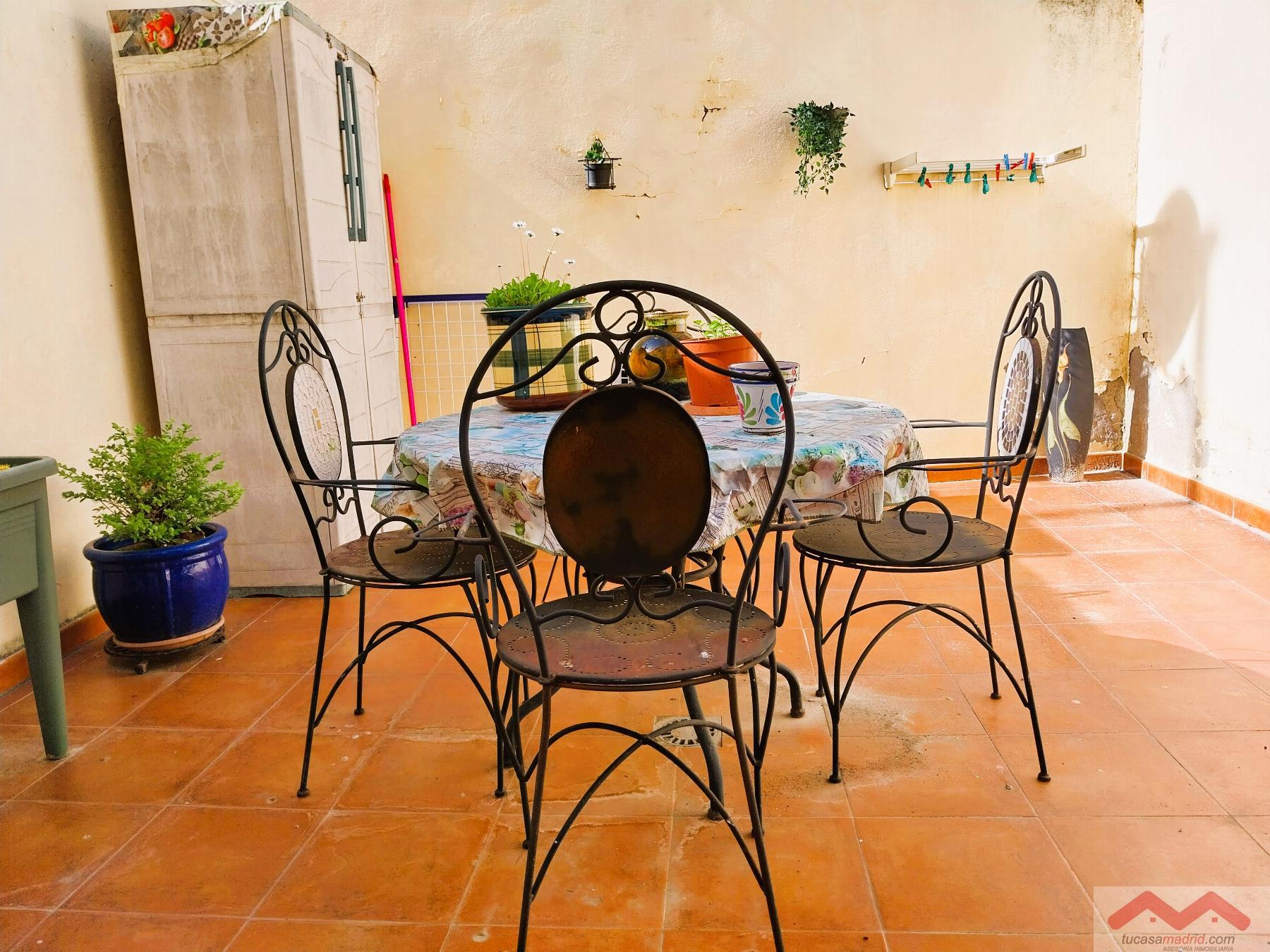 For sale of flat in Madrid