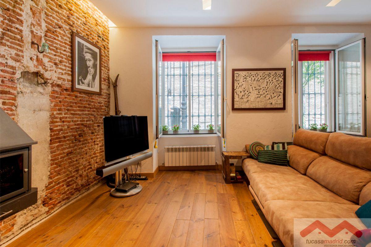 For sale of flat in Madrid