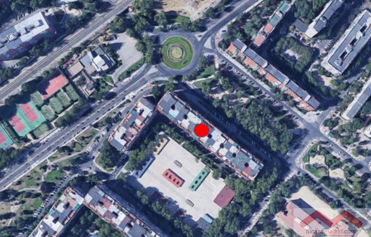 For sale of commercial in Madrid