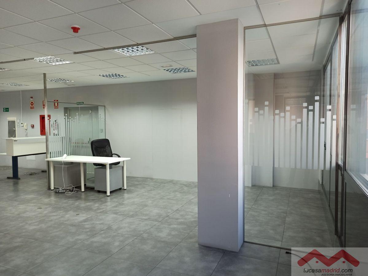 For rent of office in Madrid