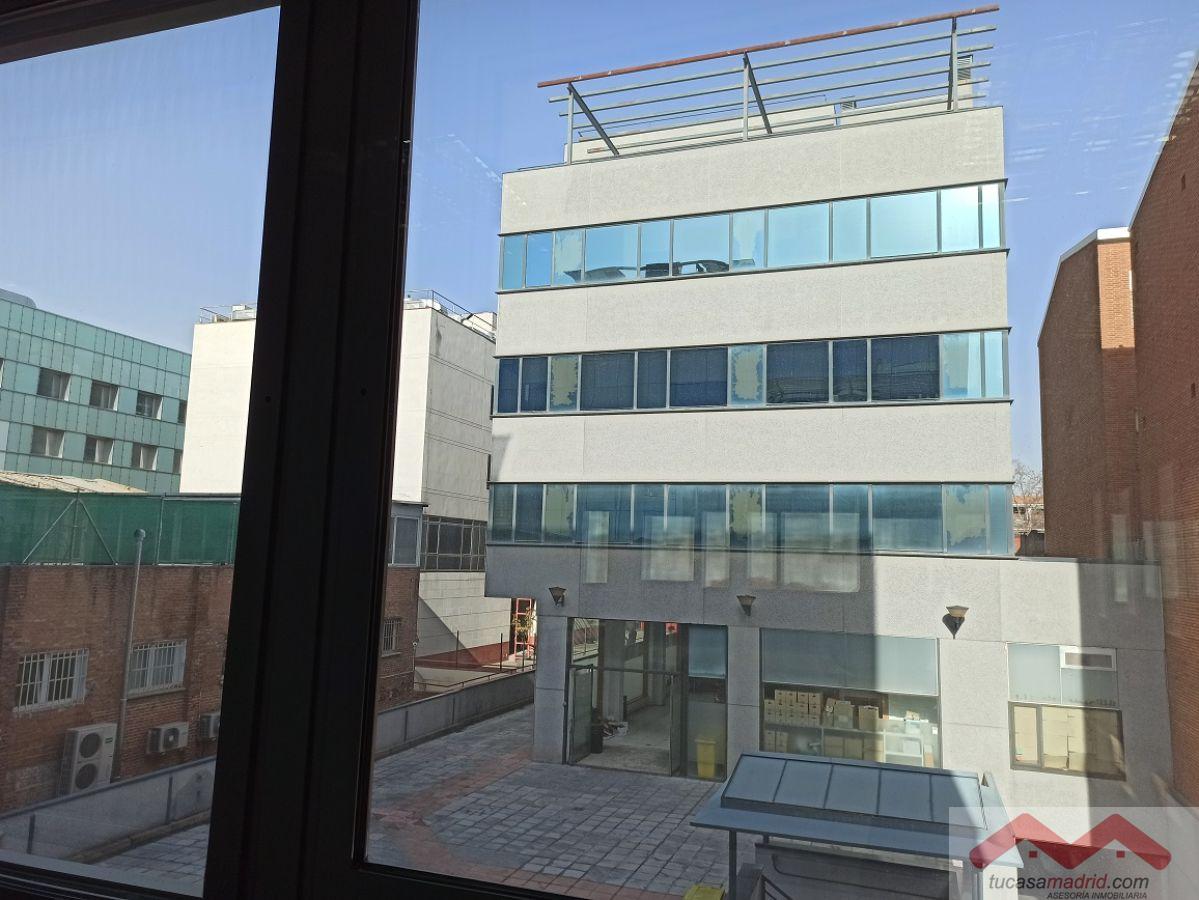 For rent of office in Madrid