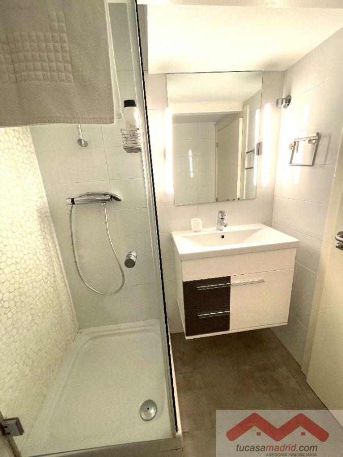 For sale of flat in Madrid