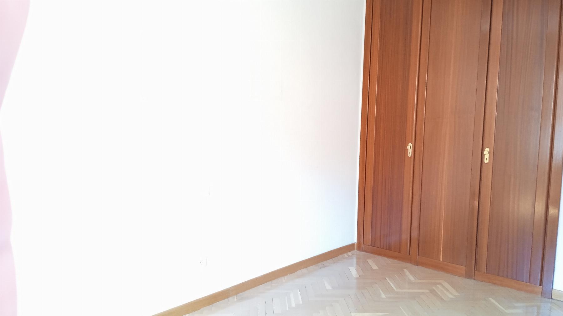 For sale of flat in Leganés