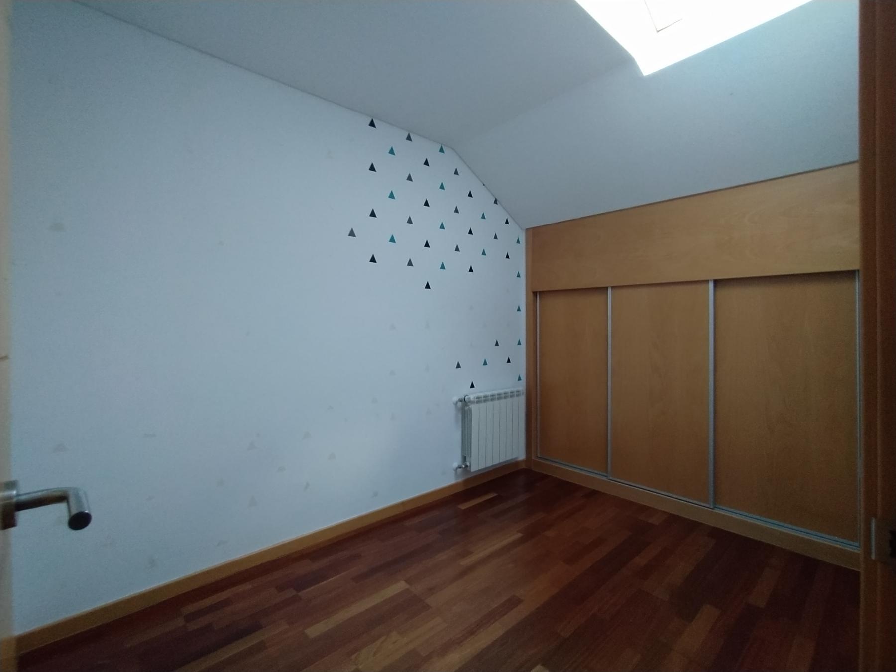For sale of duplex in Torrejón de Velasco