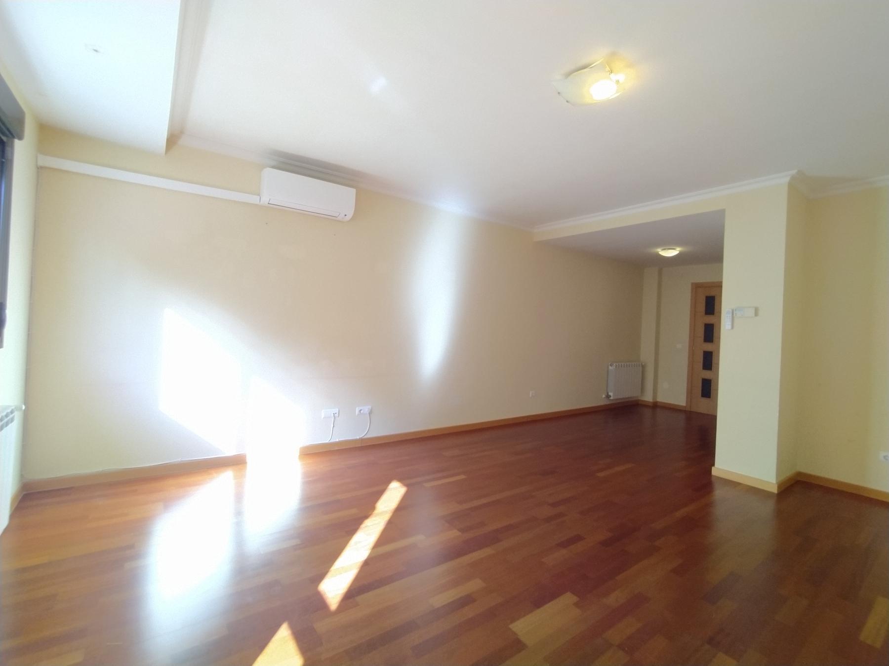 For sale of duplex in Torrejón de Velasco