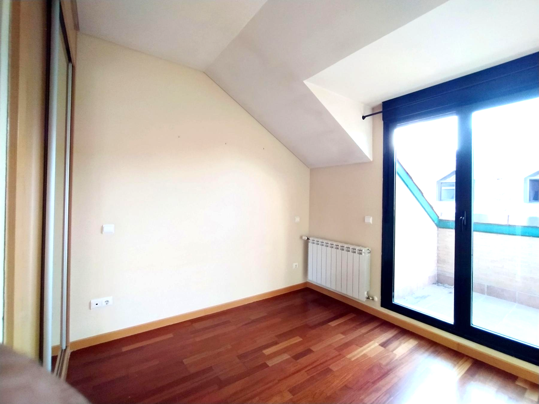 For sale of duplex in Torrejón de Velasco