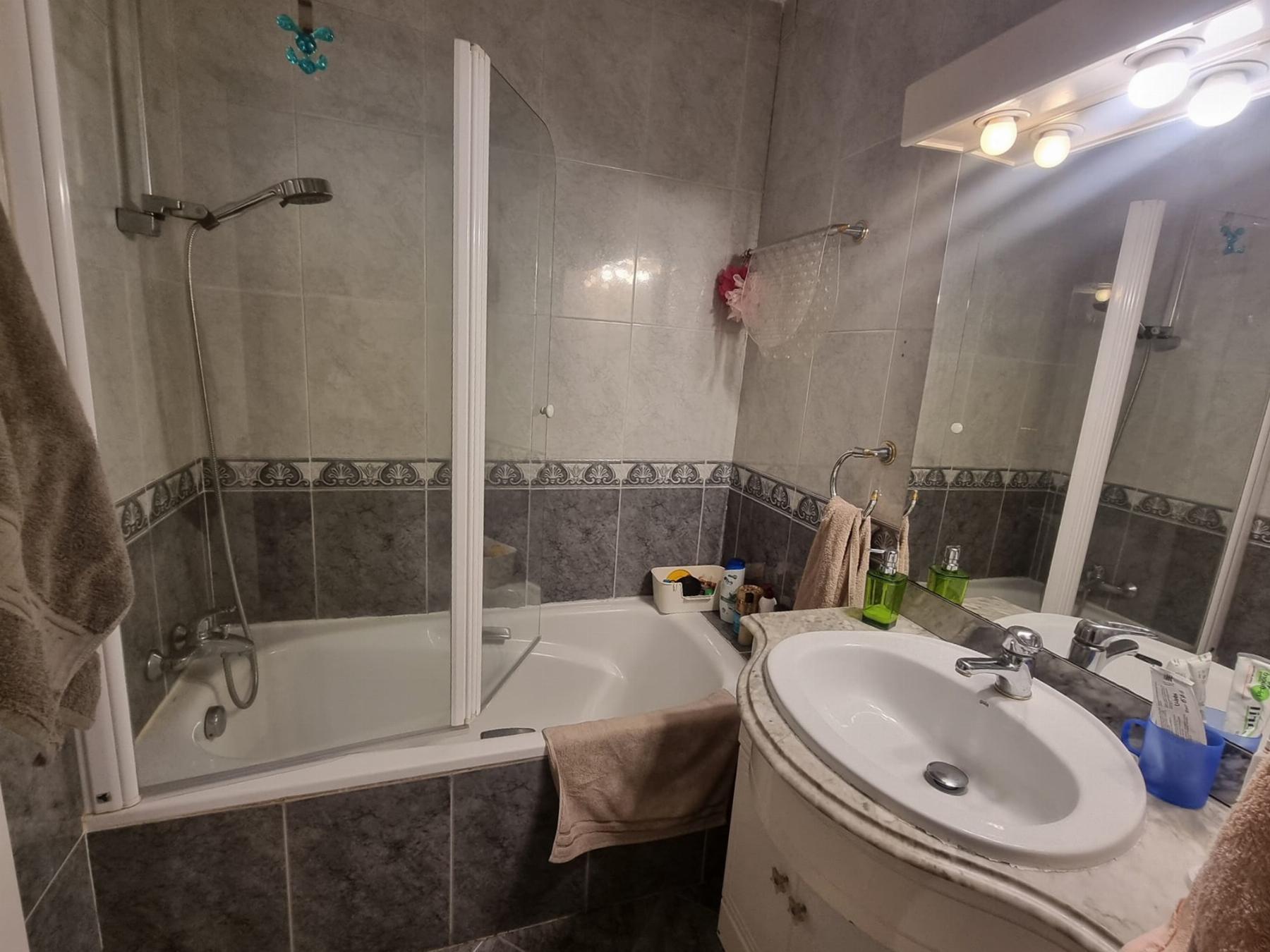 For sale of flat in Leganés