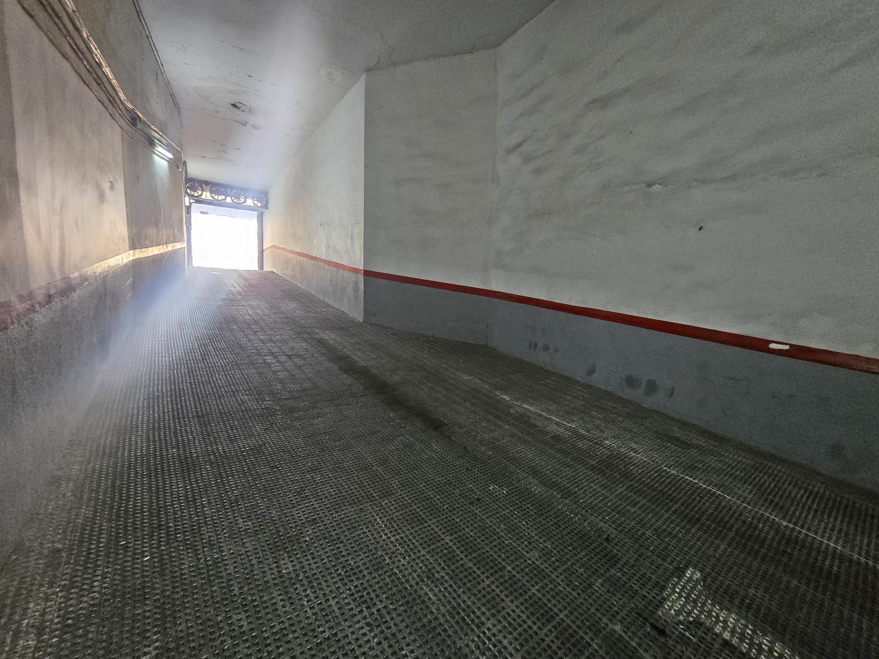 For sale of garage in Leganés
