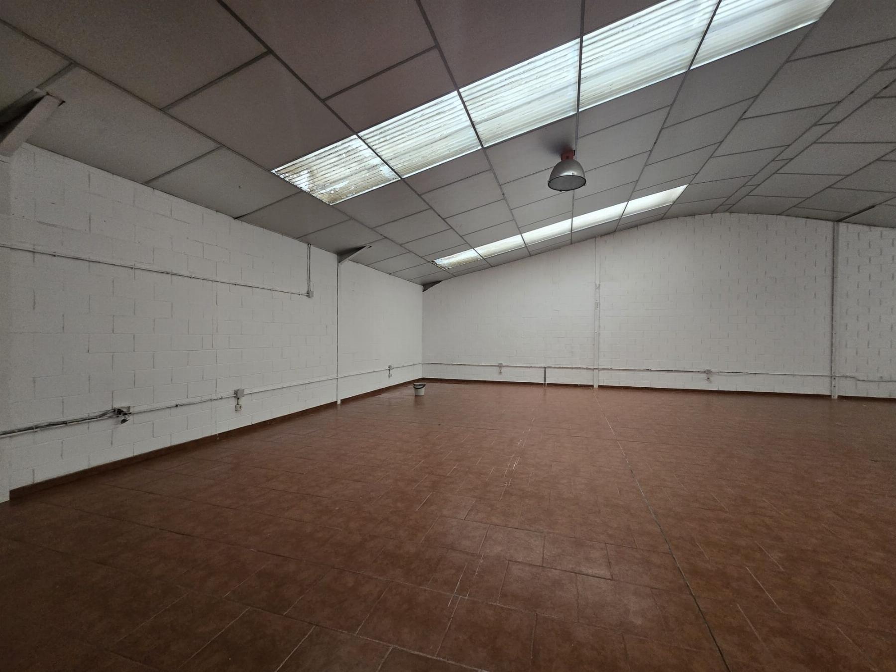 Venta de nave industrial en Leganés
