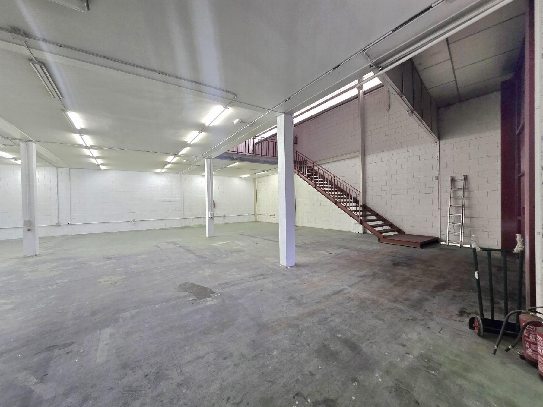 Venta de nave industrial en Leganés