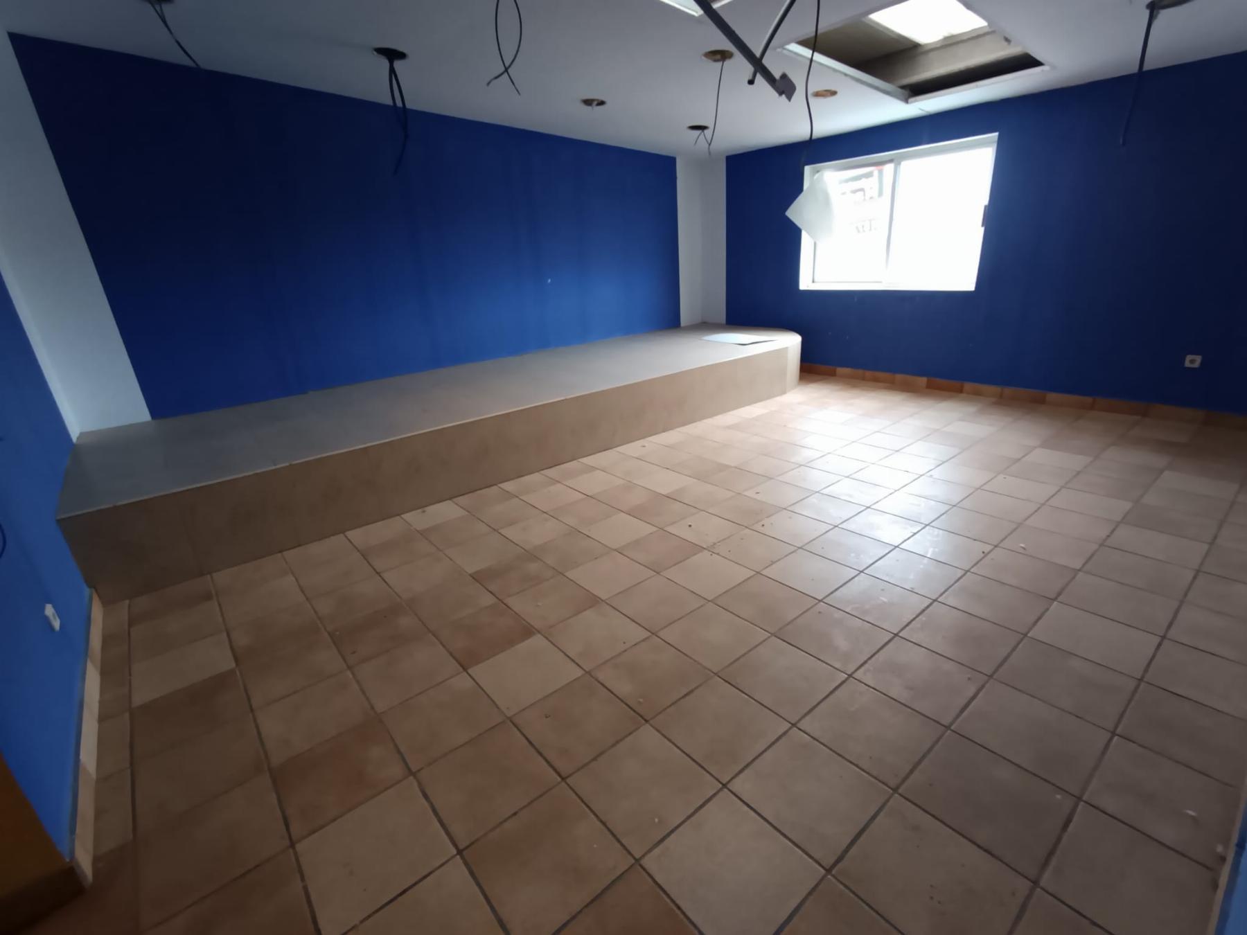 Venta de nave industrial en Casarrubuelos