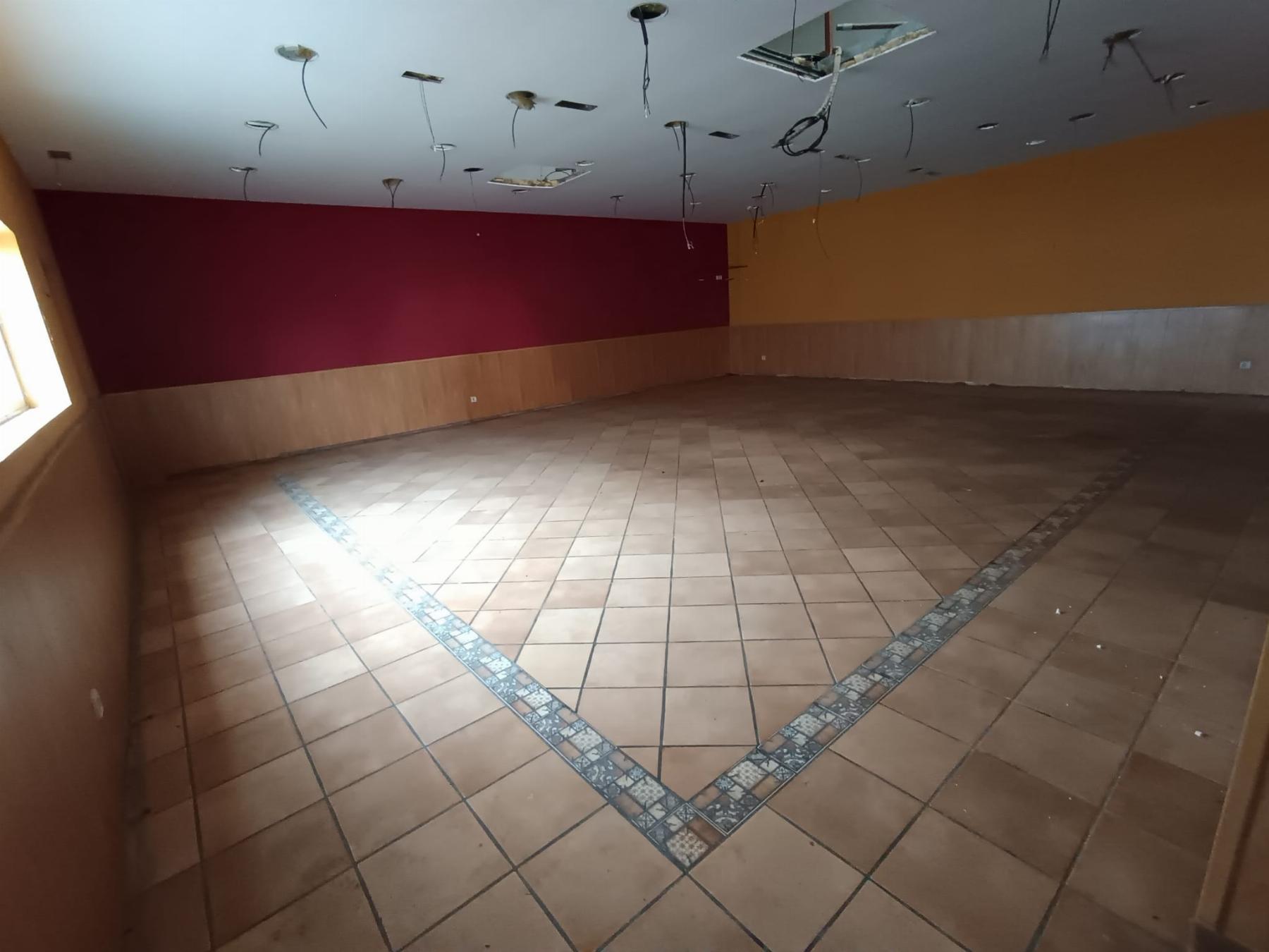 Venta de nave industrial en Casarrubuelos