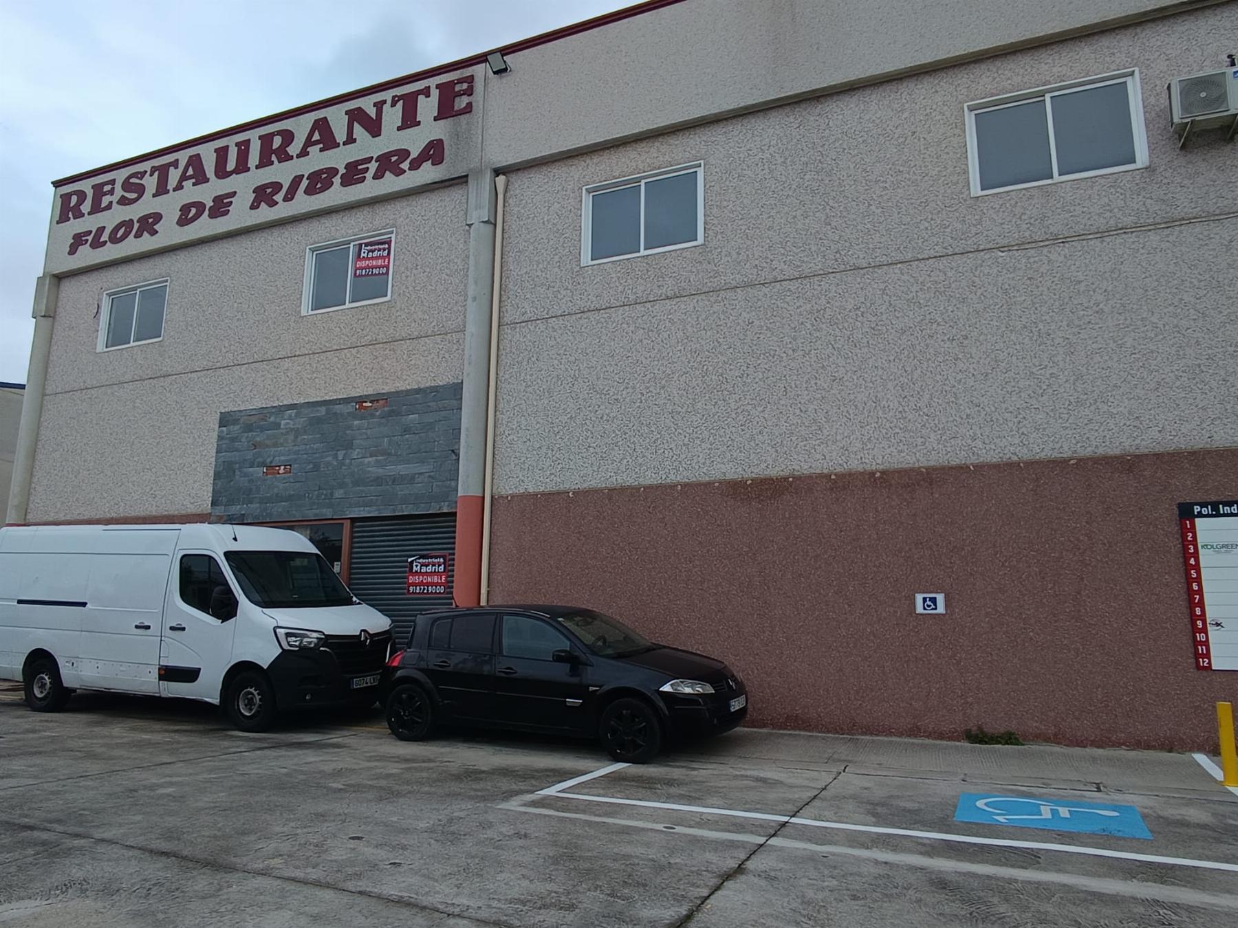 Venta de nave industrial en Casarrubuelos