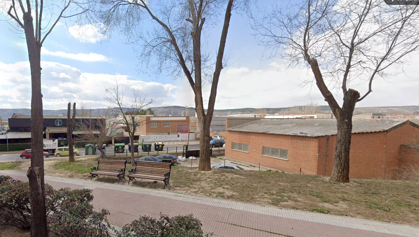 Venta de piso en Velilla de San Antonio