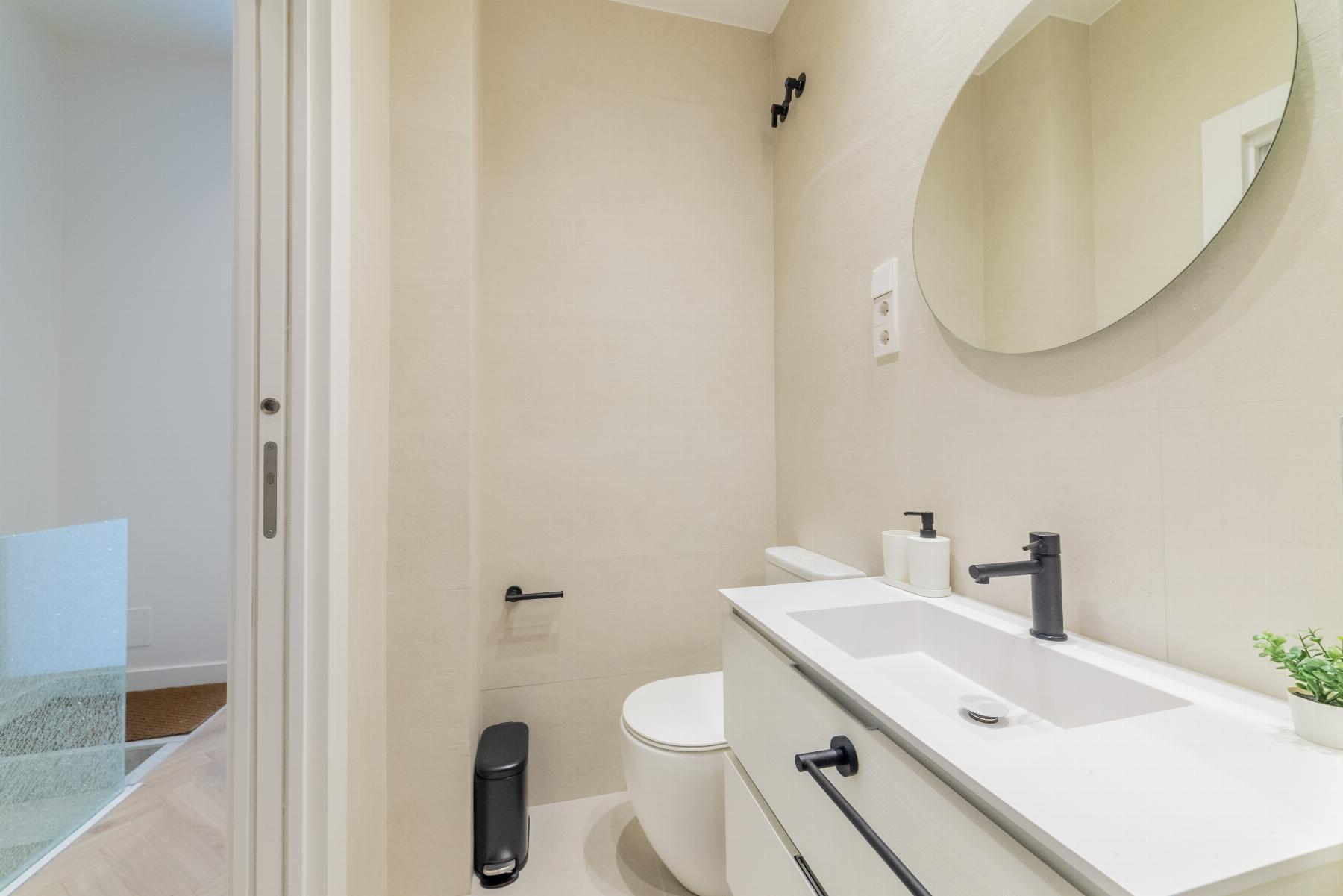 For sale of flat in Madrid