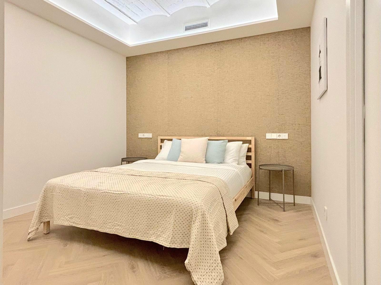 For sale of flat in Madrid