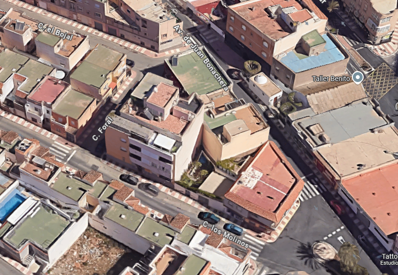 For sale of flat in Roquetas de Mar