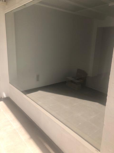 For rent of commercial in Valencia