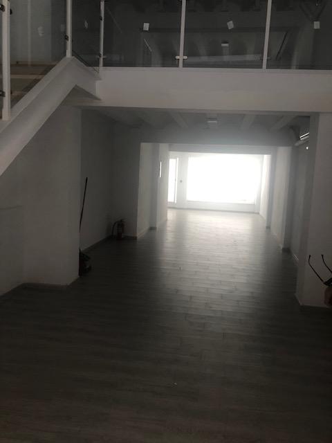For rent of commercial in Valencia