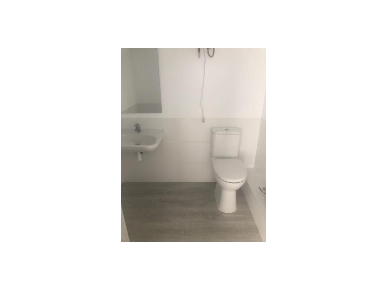 For rent of commercial in Valencia