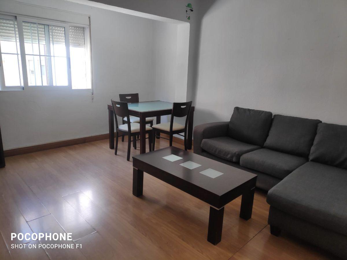 For sale of flat in Valencia