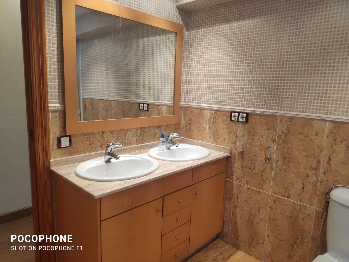 For sale of flat in Valencia