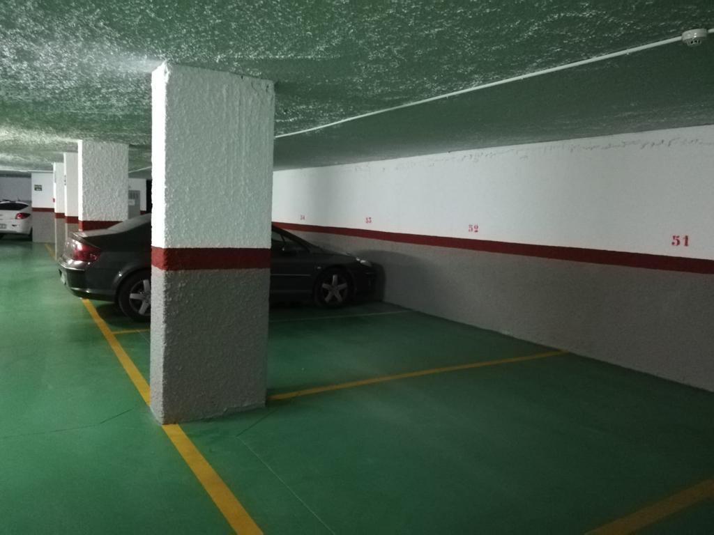 For sale of garage in Valencia