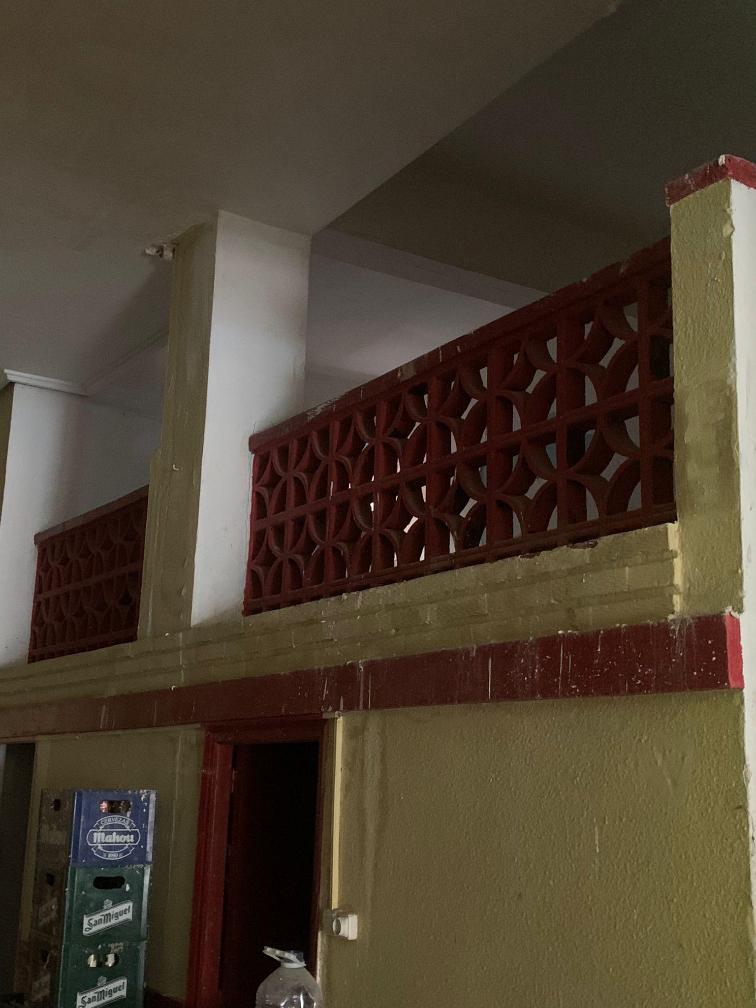 For sale of commercial in Valencia