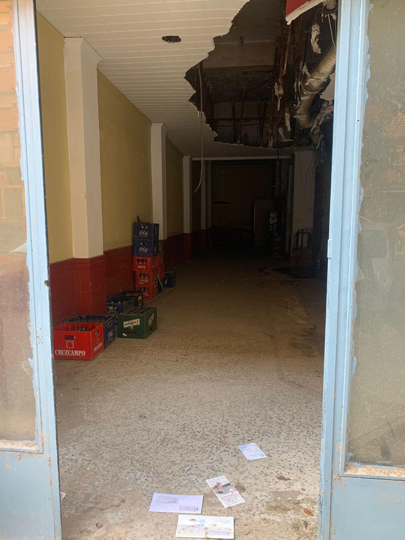 For sale of commercial in Valencia