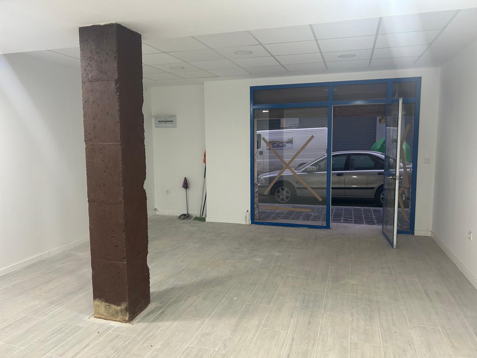 For rent of commercial in Valencia