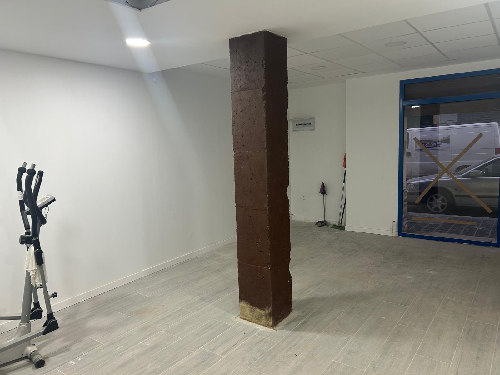 For rent of commercial in Valencia