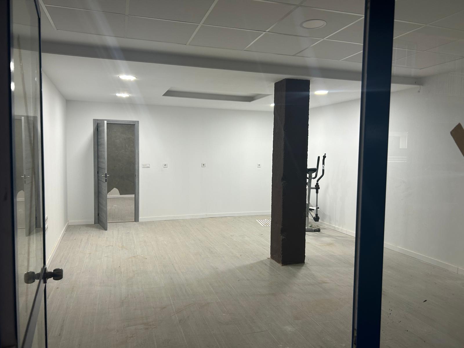 For rent of commercial in Valencia