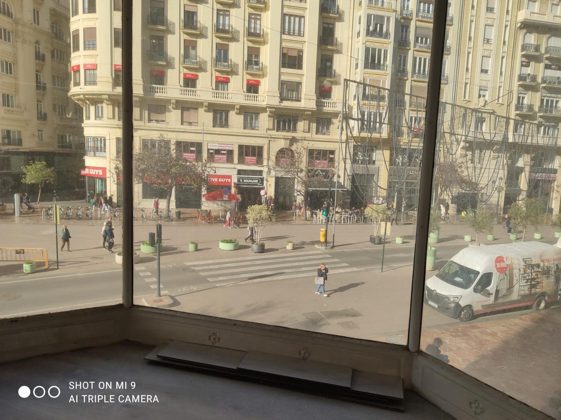 For rent of office in Valencia