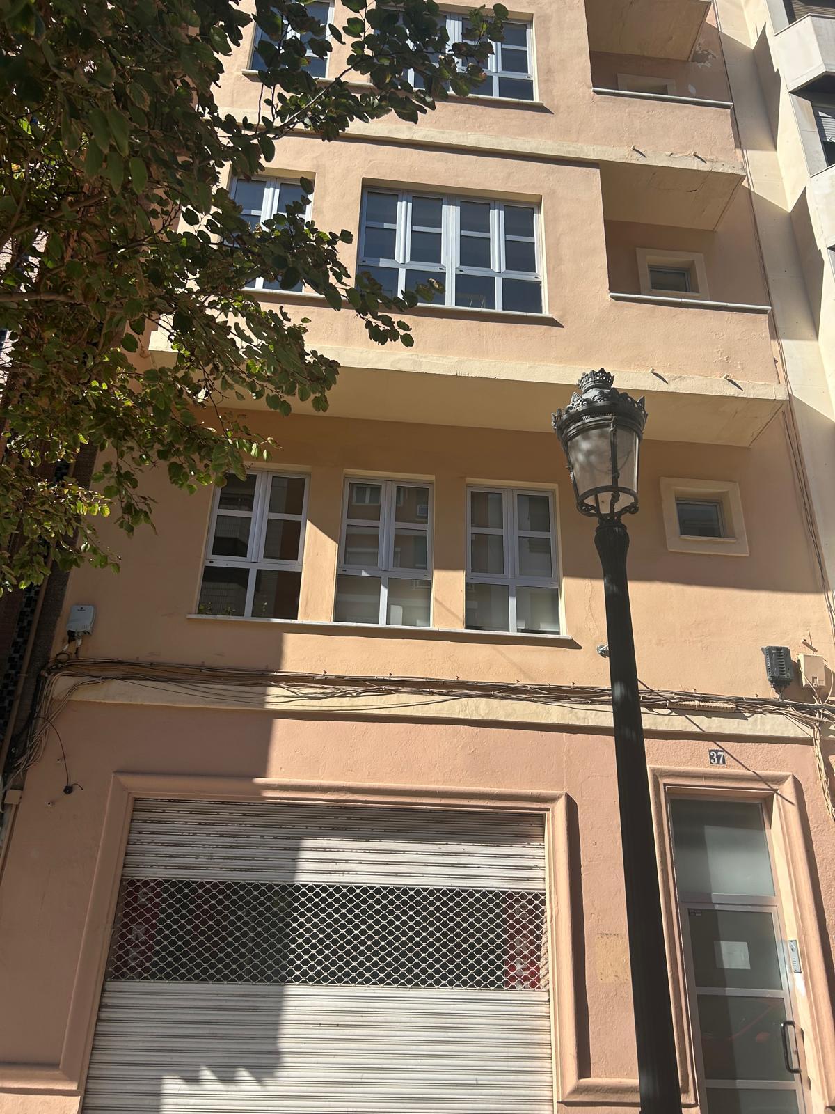 Alquiler de local comercial en Valencia