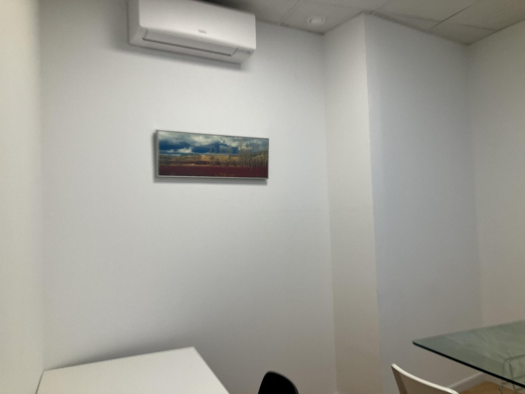 For rent of office in Valencia