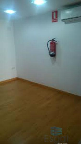 For rent of office in Valencia