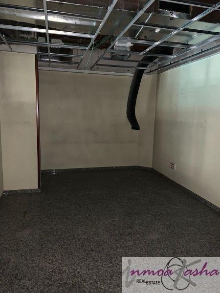 Venta de local comercial en Alcalá de Henares