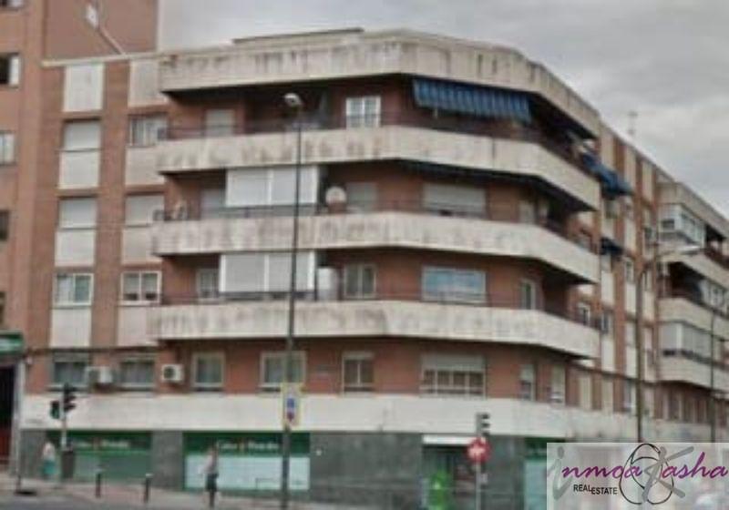 Venta de local comercial en Madrid