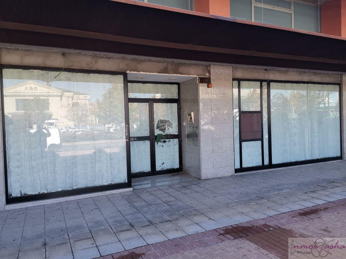 Venta de local comercial en Alcalá de Henares