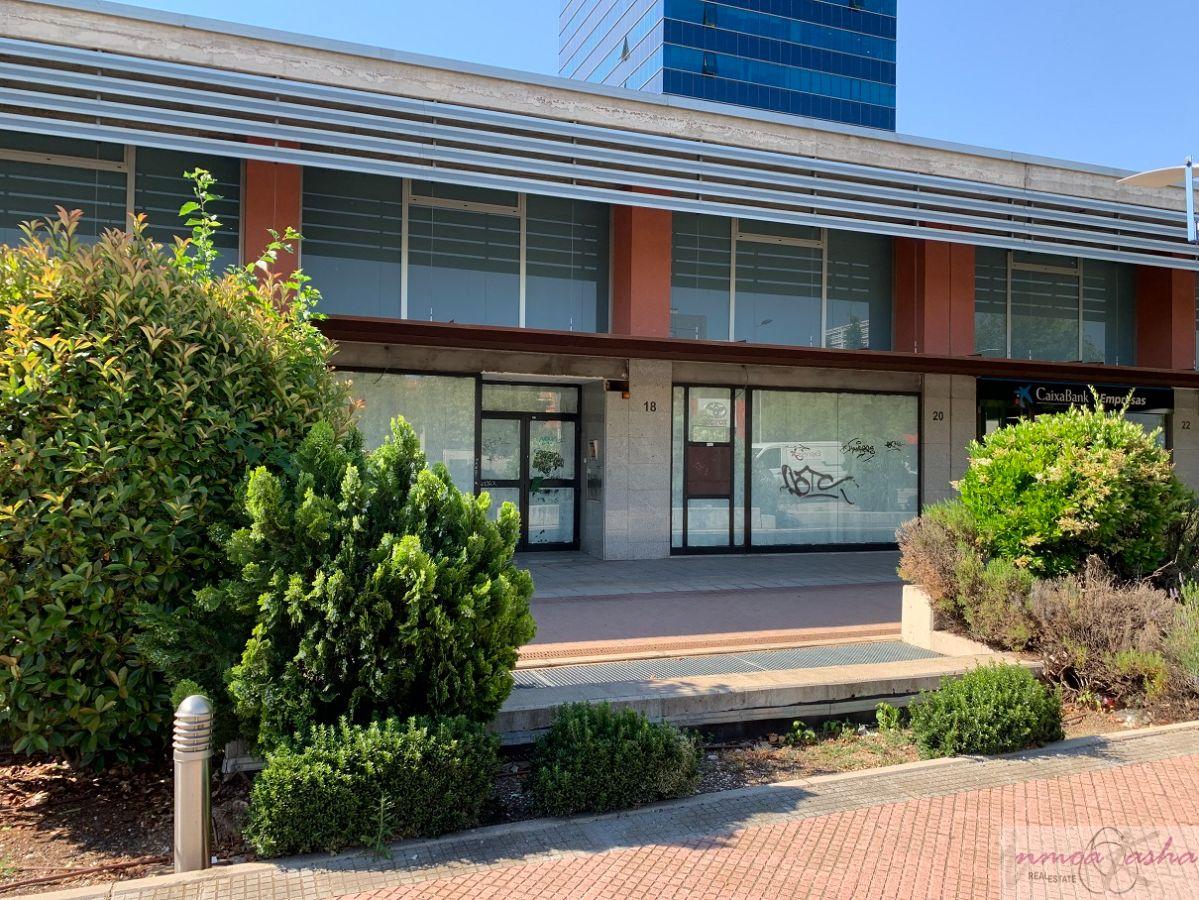 Venta de local comercial en Alcalá de Henares