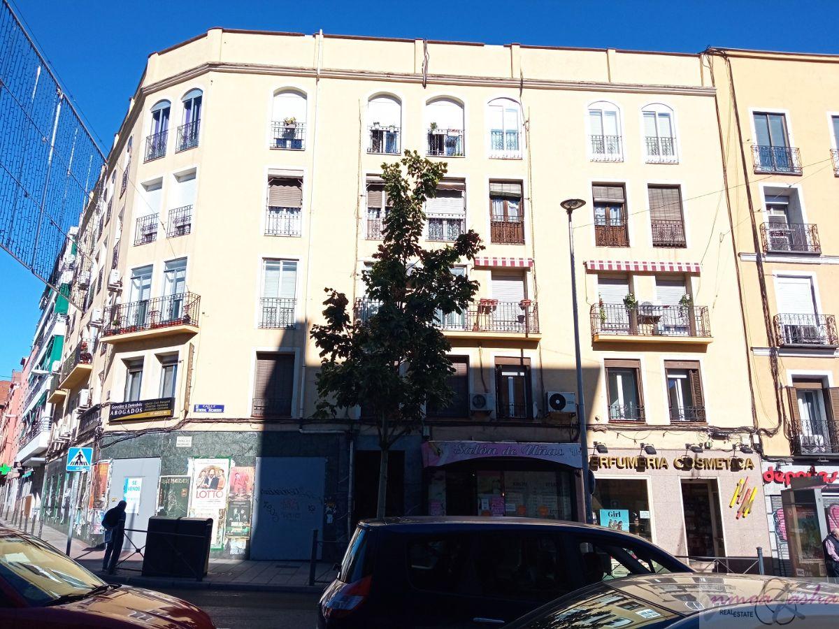 For sale of commercial in Madrid