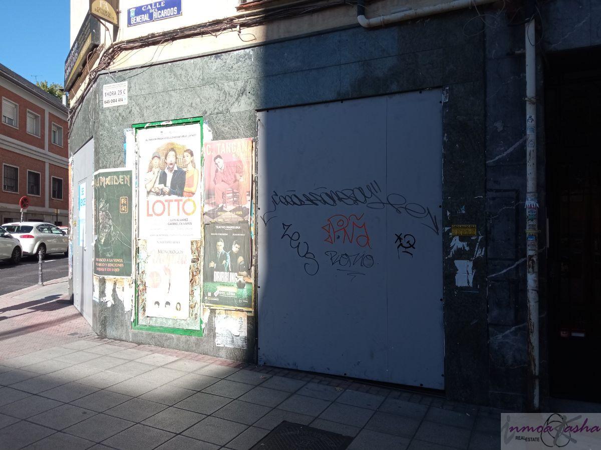 For sale of commercial in Madrid