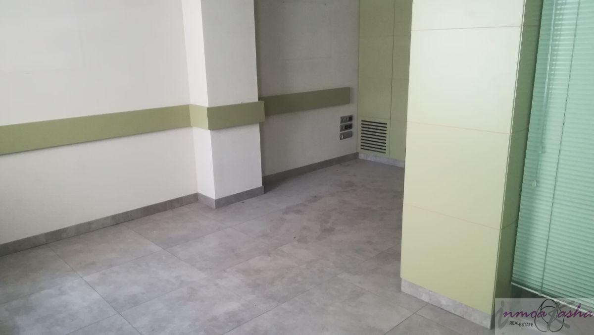 For sale of commercial in Madrid