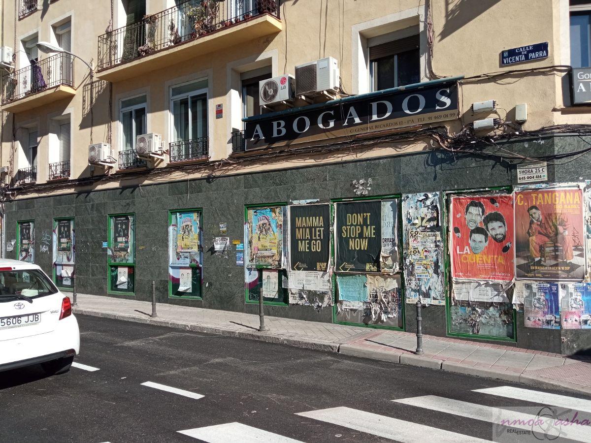 For sale of commercial in Madrid