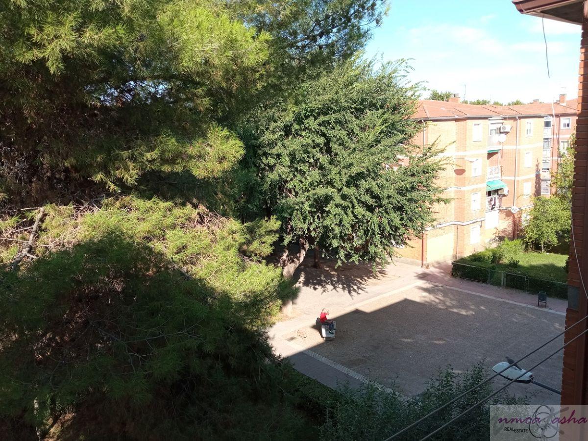 For sale of flat in Alcalá de Henares
