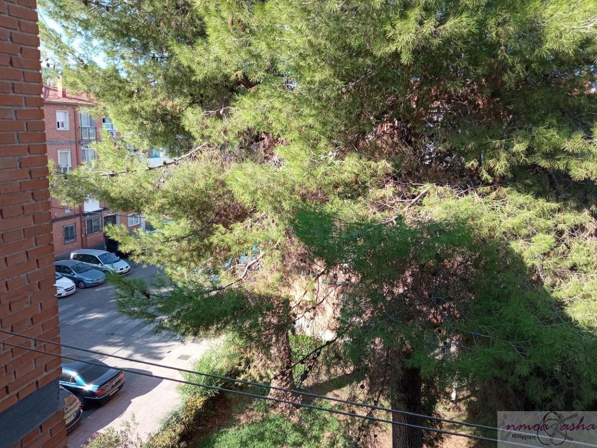 For sale of flat in Alcalá de Henares
