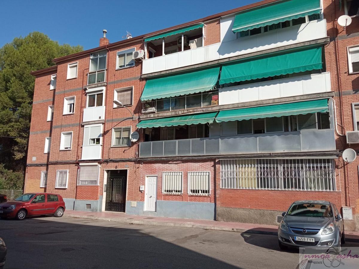 For sale of flat in Alcalá de Henares
