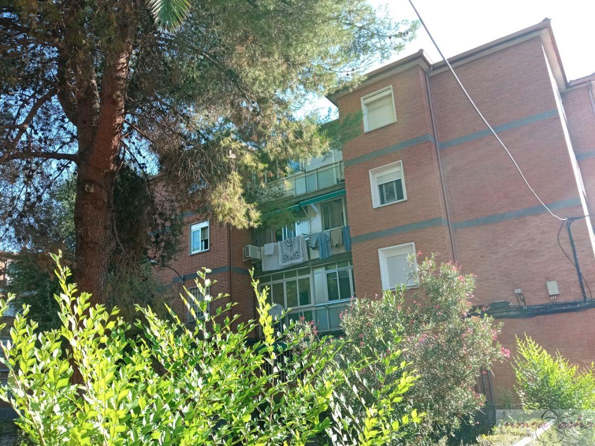 For sale of flat in Alcalá de Henares
